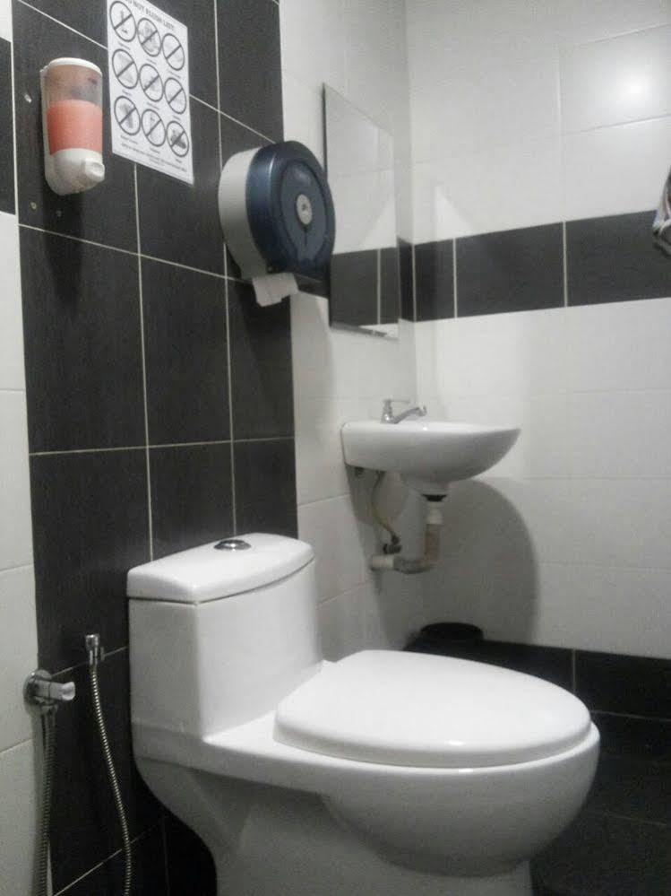 Hotel Viva Klang Luaran gambar